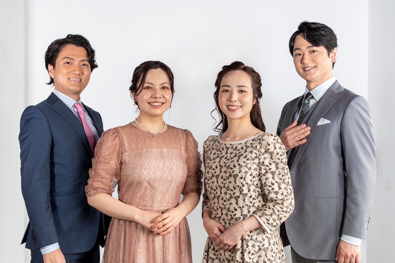 （左から）新堂由暁、牧野元美、重田 栞、菅原洋平