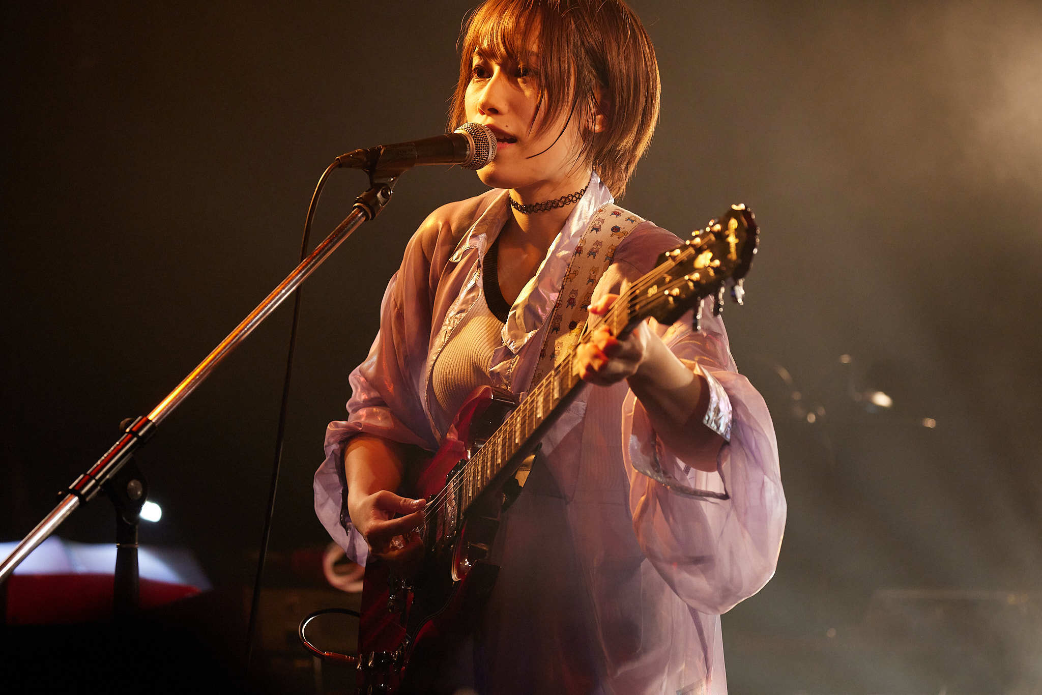 歌手・声優の佐々木李子、自身初となる”すべてロック曲”のライブ ペンライトと拳が会場を埋め尽くす | SPICE - エンタメ特化型情報メディア  スパイス