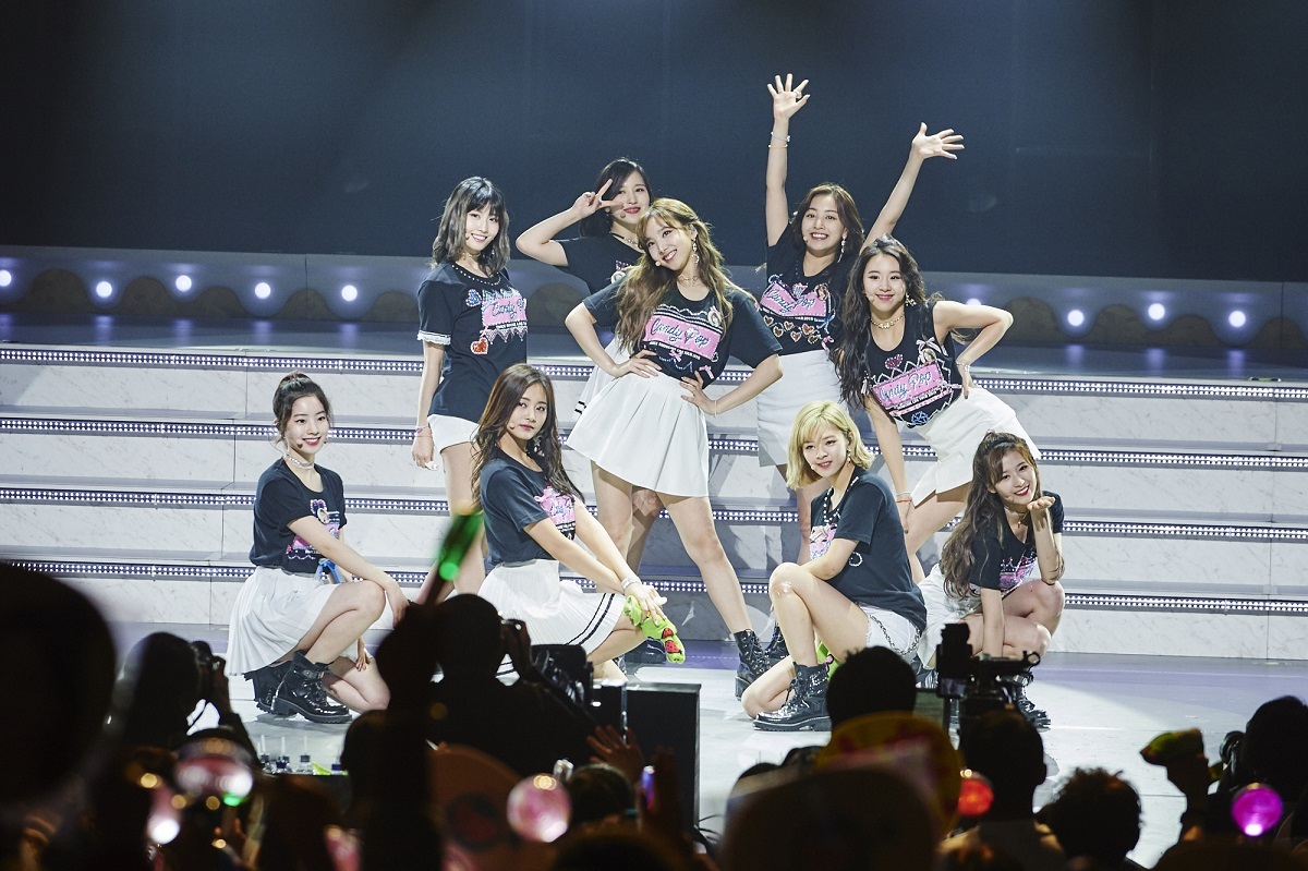 TWICE、日本初のショーケースツアー東京公演で「嬉しいことが