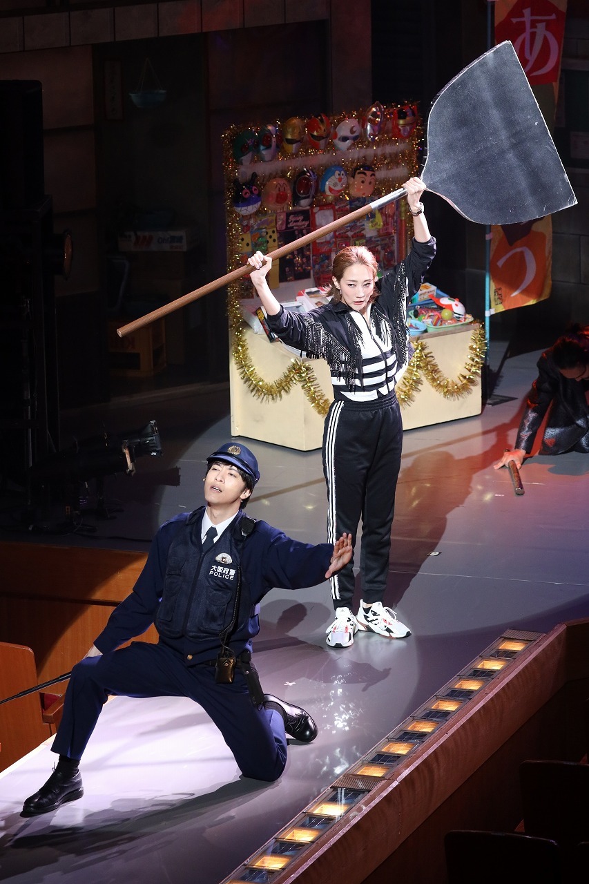 舞台『アンタッチャブル・ビューティー』舞台写真 　提供：松竹株式会社