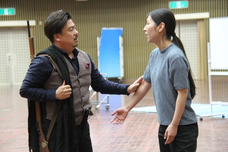 『カルメン』11/26チーム立稽古　ドン・ホセ水口健次、ミカエラ奥田敏子