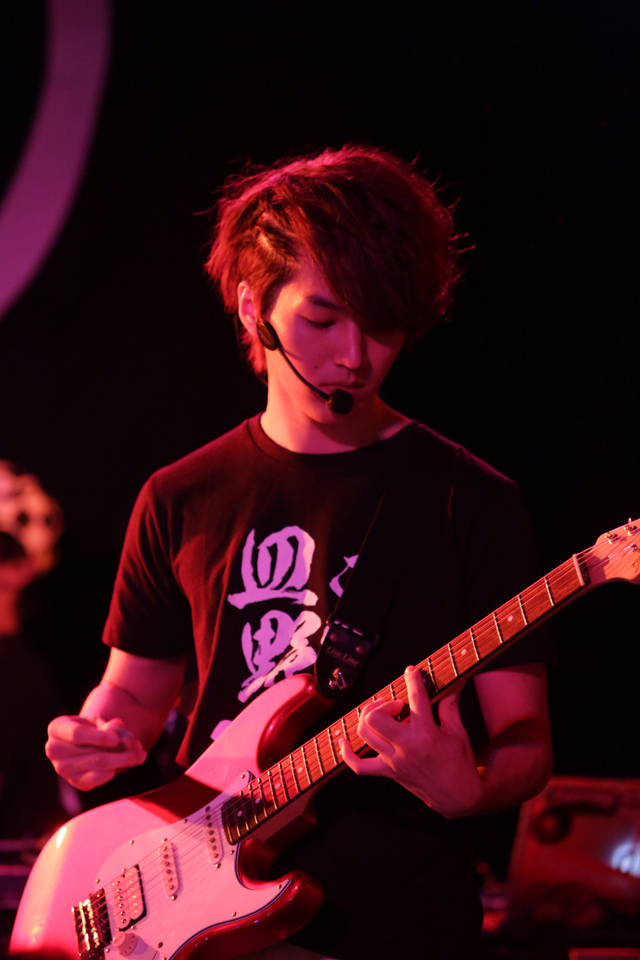DISH//