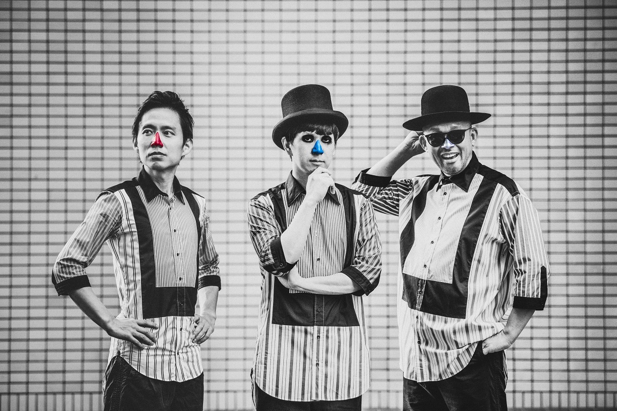 H ZETTRIO