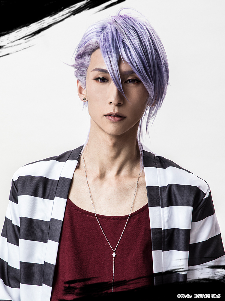 ジュリオ・ディ・ボンドーネ役 輝海 (C)WoGa (C)STAGE CR:5