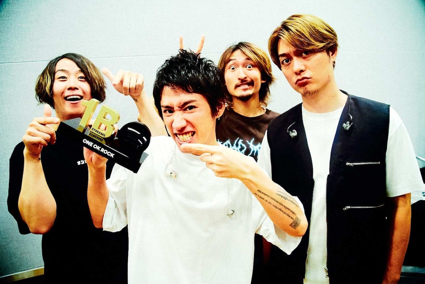 ONE OK ROCK