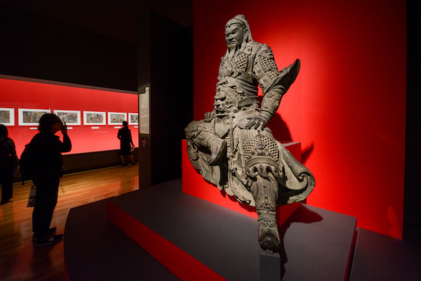 《関羽像（かんうぞう）》 明時代・15〜16世紀 新郷市博物館蔵