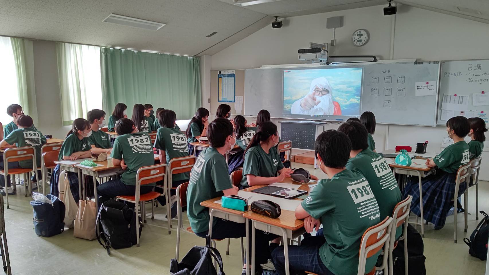 京都橘高等学校「リアル間違い探し」