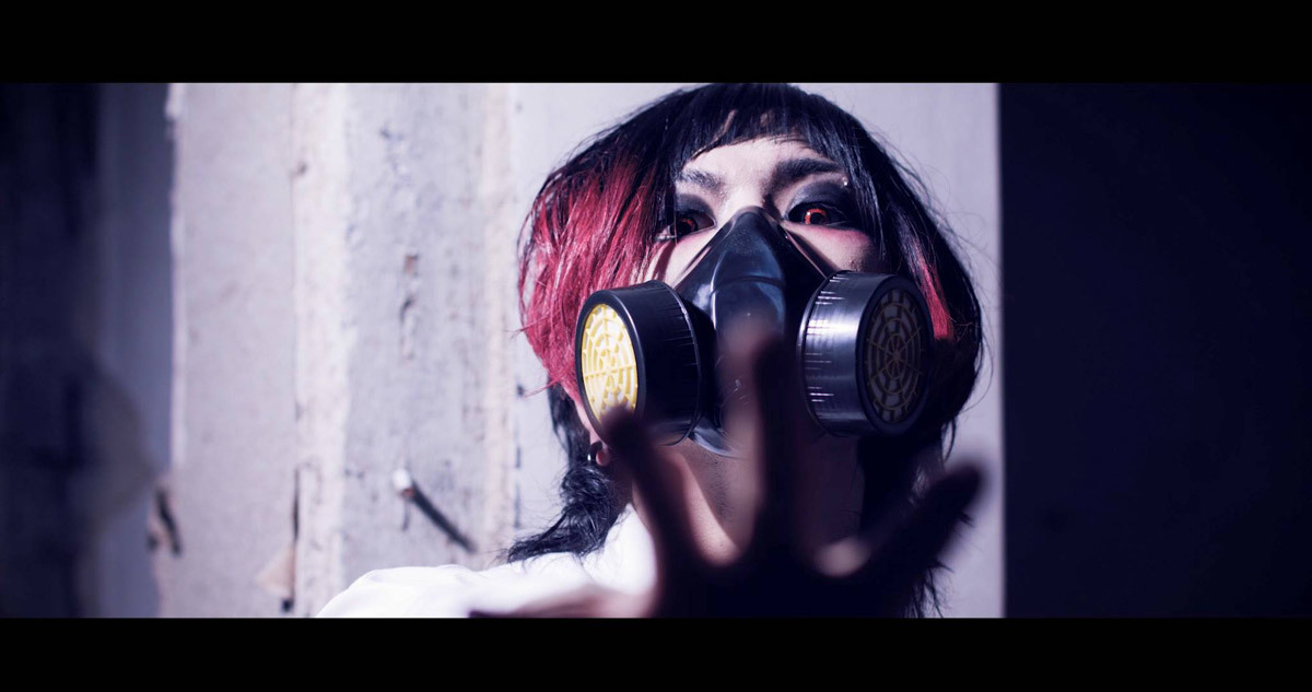 新曲「Venom Shock」MV画像