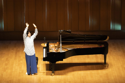 愛さずにはいられない、自由でユニヴァーサルなピアニスト紀平凱成と音楽の旅へ～デビュー５周年記念ツアー〈東京公演〉をレポート