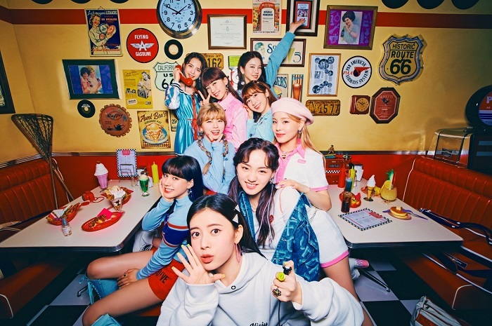 Niziu ニジューの日に Poppin Shakin 先行配信スタート 楽曲ダンスのtiktok企画が開始 2nd Singleのジャケット写真3種が一挙公開 Spice エンタメ特化型情報メディア スパイス