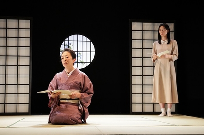 iaku『あたしら葉桜』が開幕　作：横山拓也、演出：上田一軒、出演：林英世、松原由希子コメントが到着