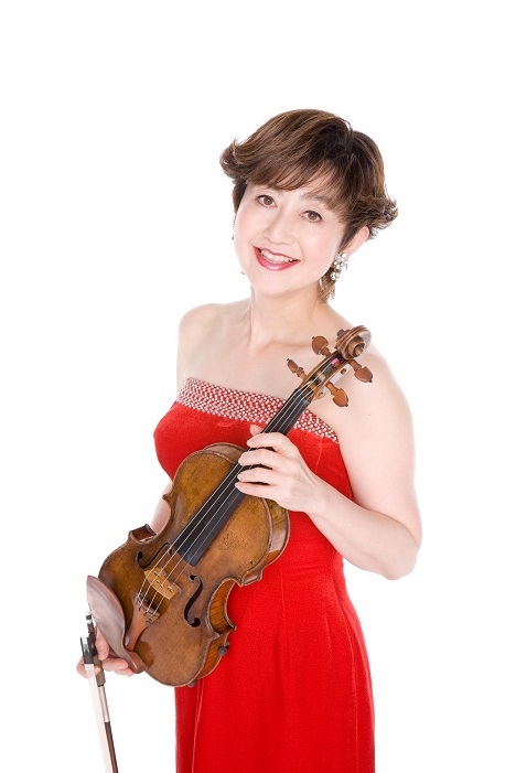 愛用のヴァイオリンは1708年製のピエトロ・グァルネリ。なんと誕生から今年が310年！ (C)Masashige Ogata