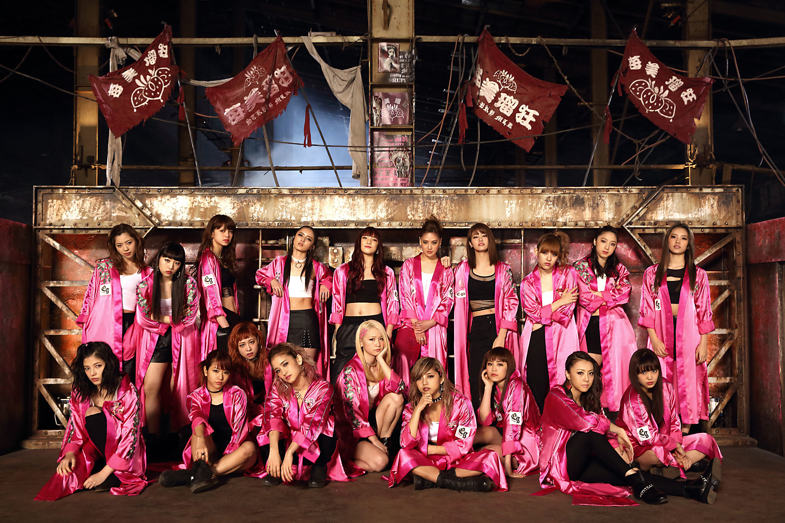 Amiが初の黒髪を披露！E-girls 最新MVは“女版HiGH & LOW