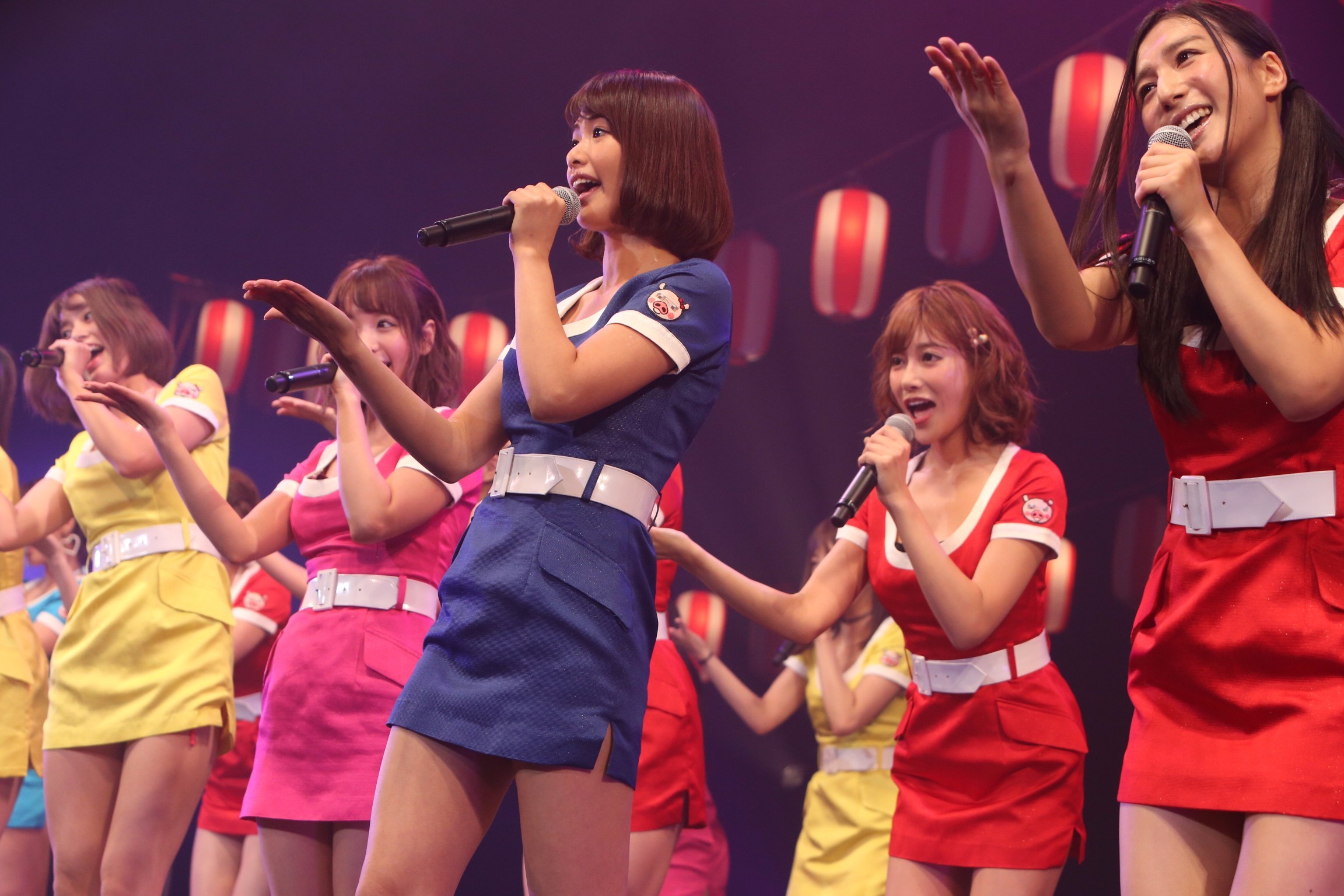 左から 田森 桃乃木 川上 明日花 古川 （C）EBISU★MUSCATS PROJECT