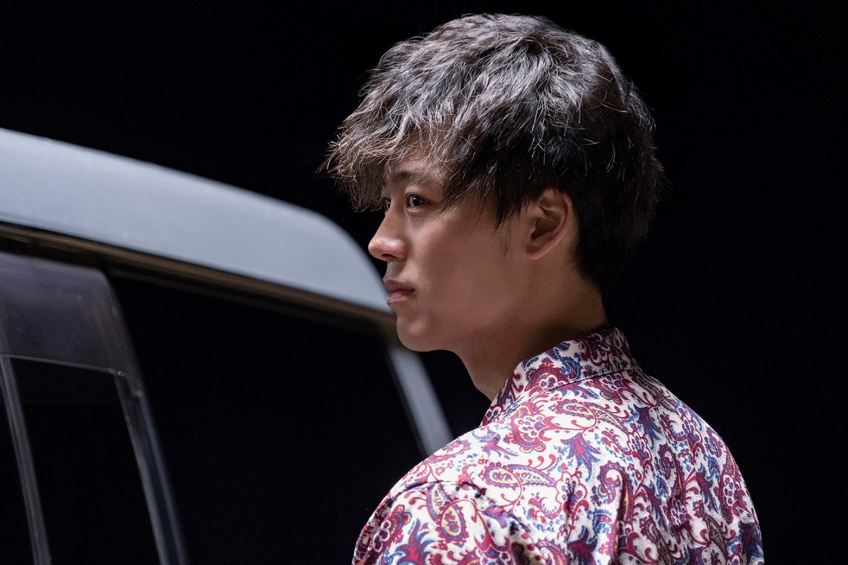 （C）吉⽥修⼀／幻冬舎（C）2020 映画「太陽は動かない」製作委員会