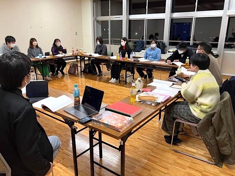 2022年12月、読み合わせ稽古の様子