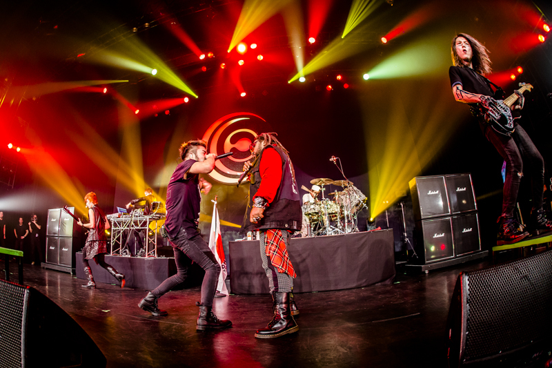 Crossfaith