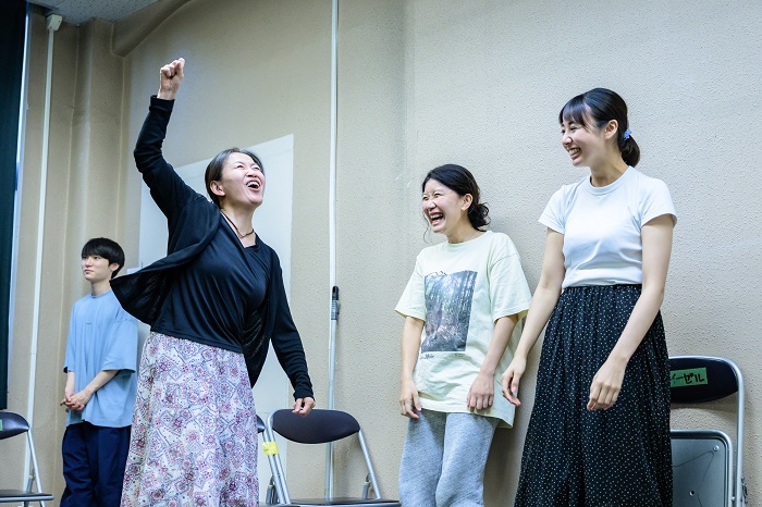 (C)塚田史香