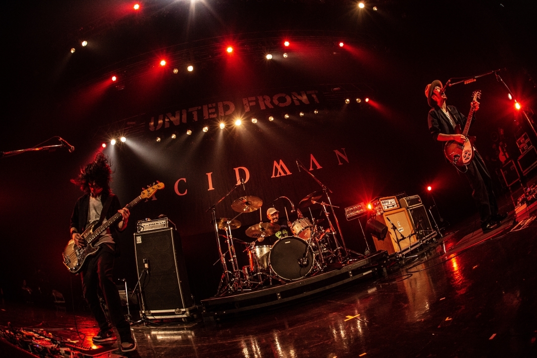 ACIDMAN photo by TAKAHIRO TAKINAMI