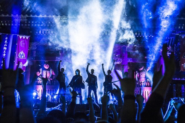 Crossfaith「第一回世界遺産巡業特別公演 ‘日光の編’」の様子。（Photo by Yusuke Kashiwazaki）