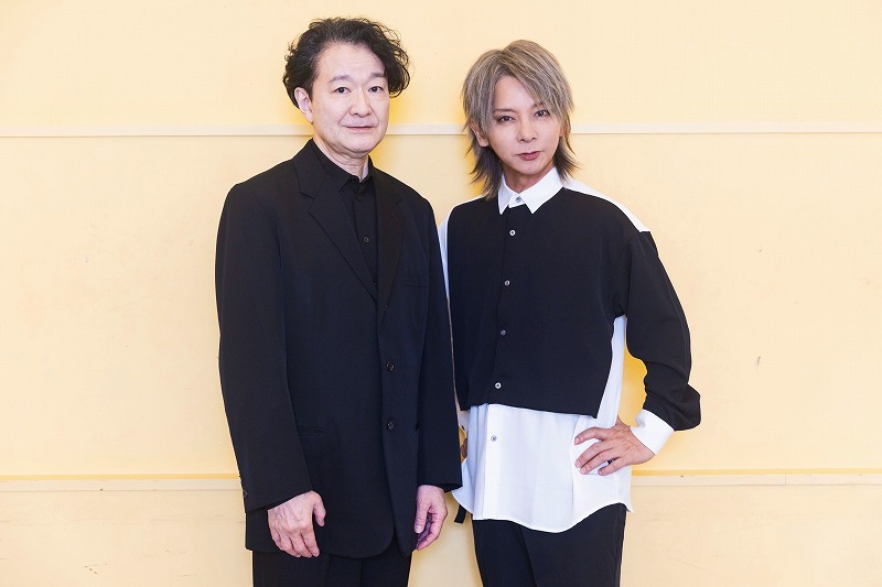 左から　白井晃、松岡充