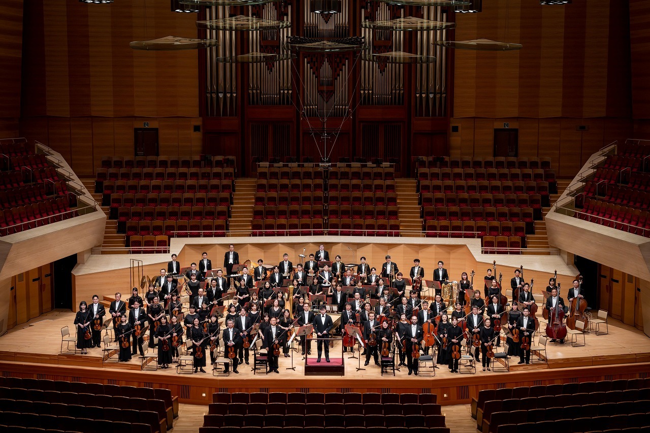 管弦楽：日本フィルハーモニー交響楽団 　　　　　写真：飯田耕治