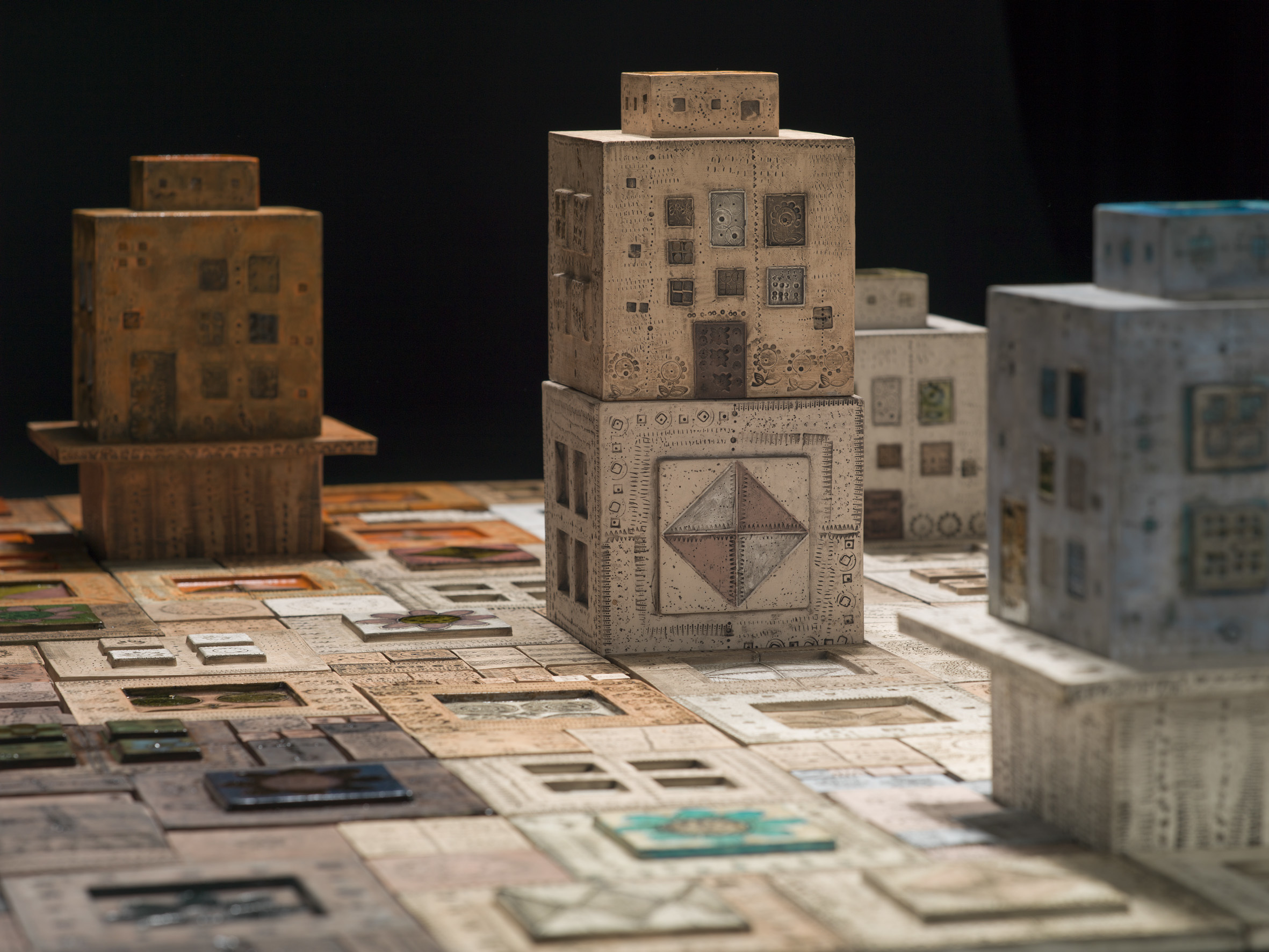 《都市》（部分）1958年、タピオ・ヴィルカラ ルート・ブリュック財団蔵 Tapio Wirkkala Rut Bryk Foundation’s Collection / EMMA – Espoo Museum of Modern Art (C)KUVASTO, Helsinki & JASPAR, Tokyo, 2018 C2531
