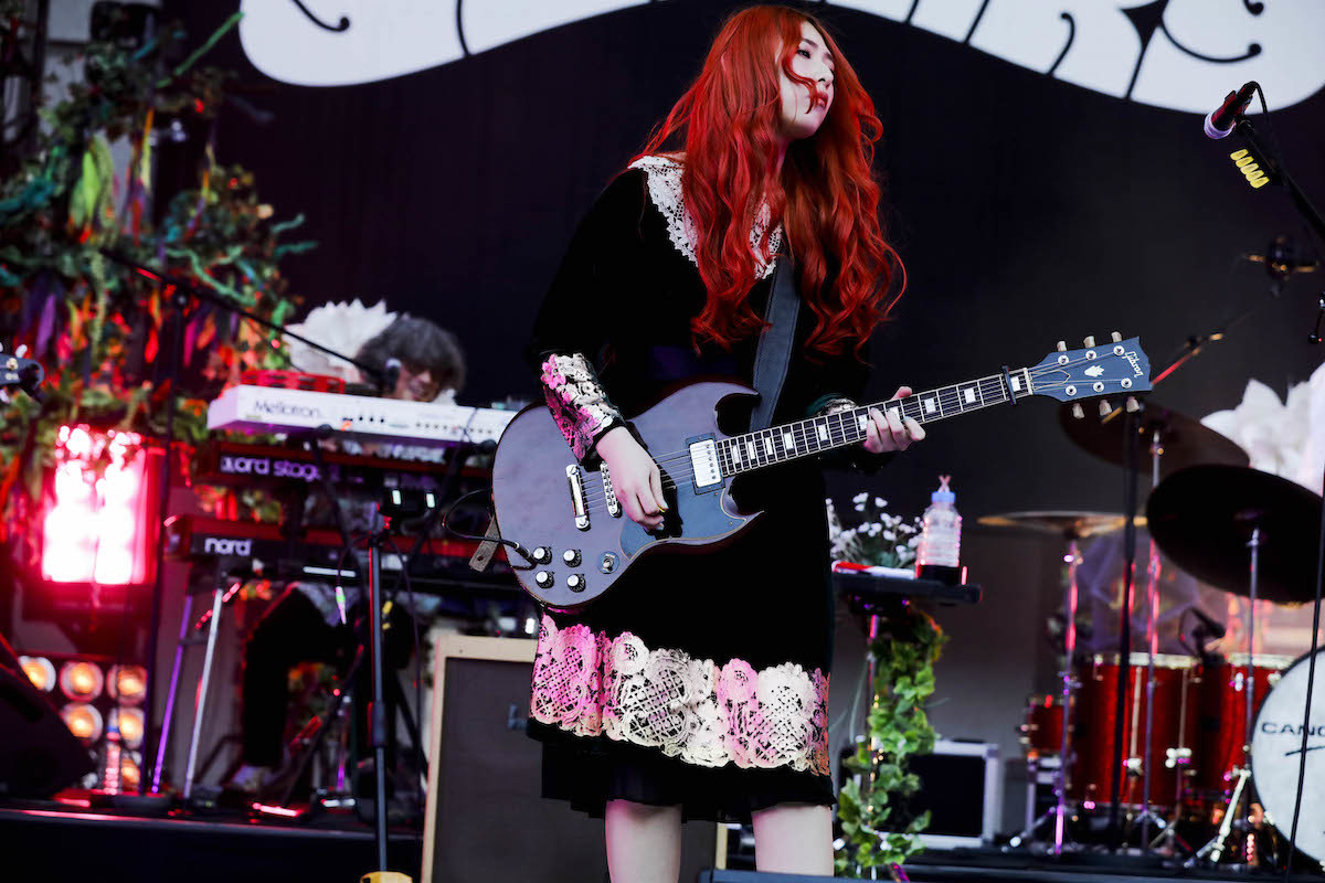 GLIM SPANKY・松尾レミ　Photo by HAJIME KAMIIISAKA