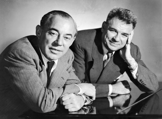 作曲家リチャード・ロジャーズ（左）と作詞家オスカー・ハマースタイン2世