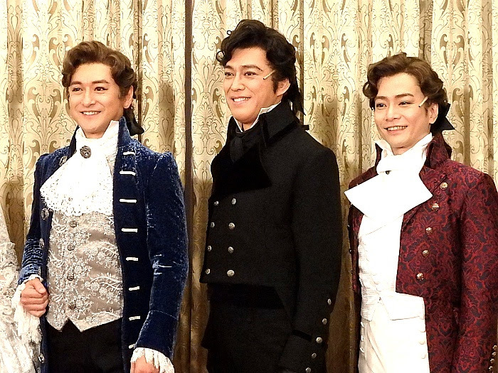 左より、石丸幹二、石井一孝、泉見洋平