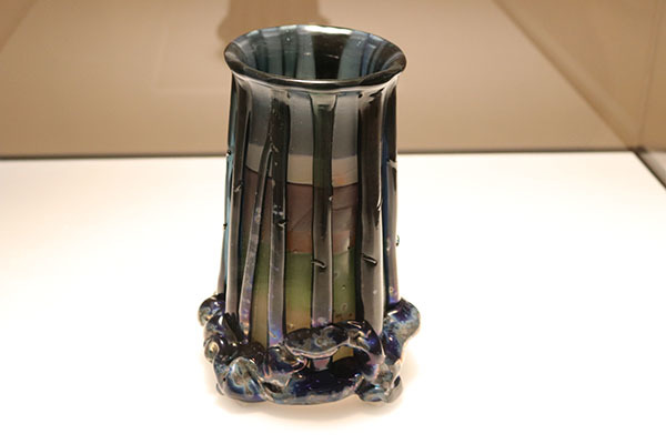 《花瓶「木立」》（1901～1904年、北澤美術館蔵）