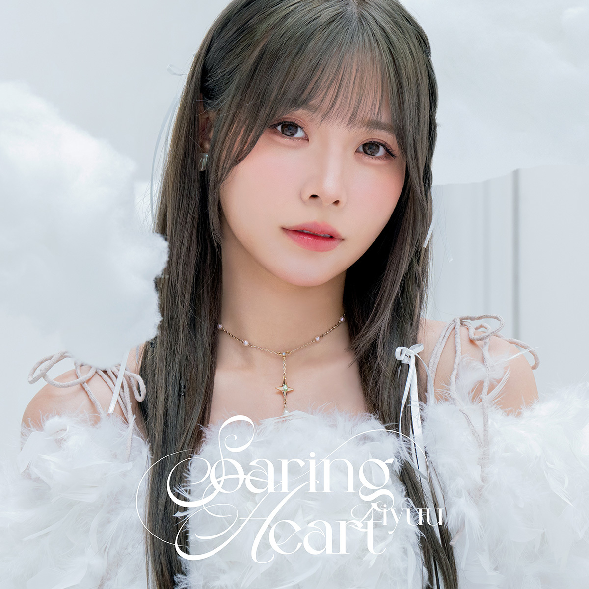 Liyuu 2nd Album『Soaring Heart』初回限定盤ジャケット