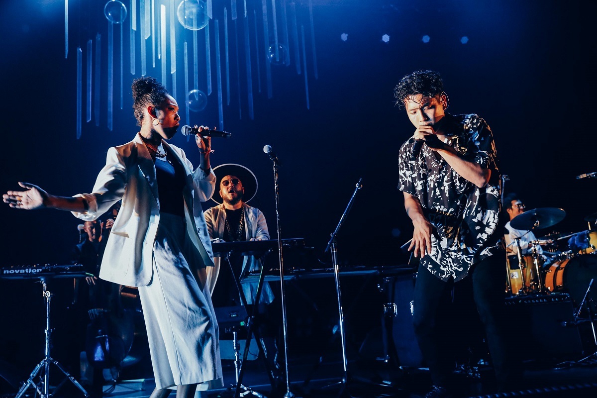Kiala Ogawa(Kodäma)＋Shun Ikegai(yahyel) 撮影＝横山マサト