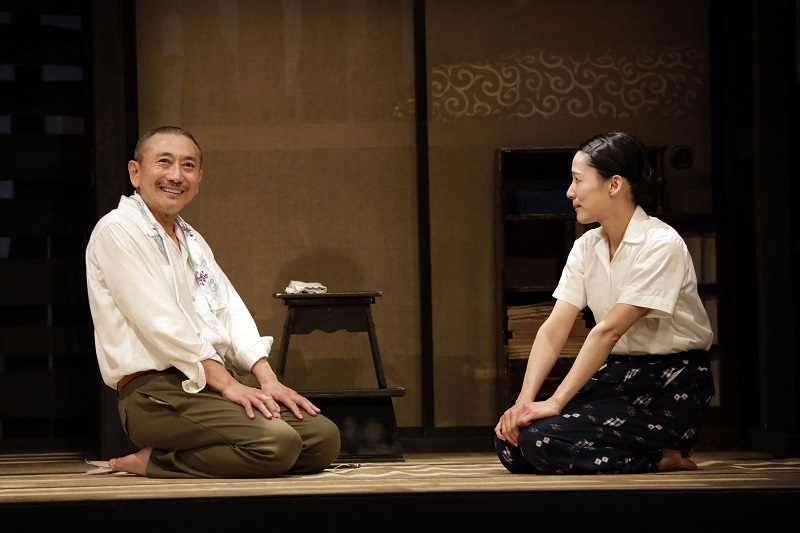 こまつ座『父と暮せば』（2021年版） 　　　　　 撮影：夛留見彩
