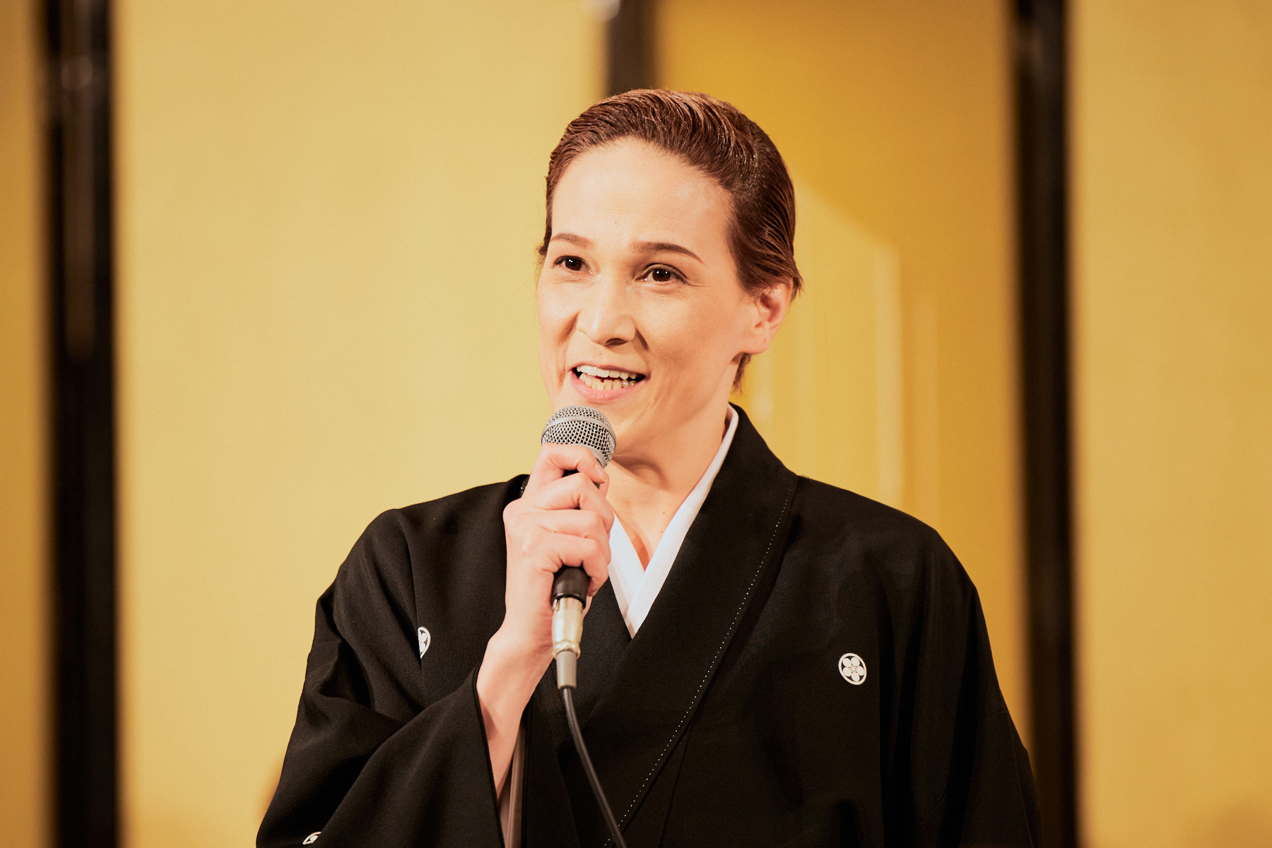 桐生麻耶