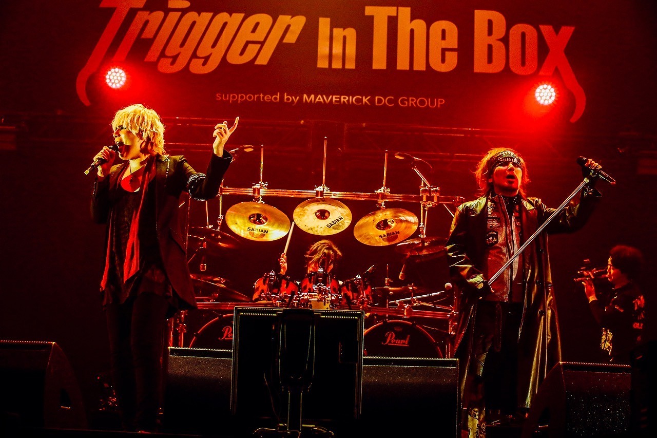 44MAGNUM -Trigger In The Box SPECIAL VERSION 撮影＝今元秀明、西槇太一、上原俊
