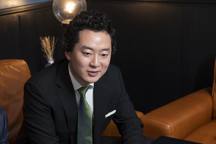 鈴木隆太郎