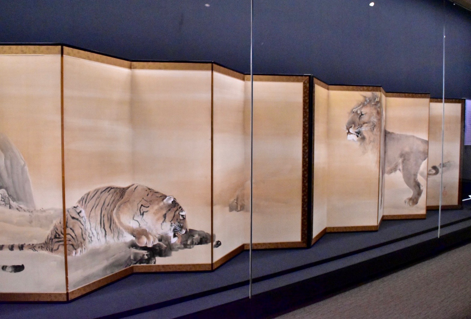 獅子虎図屏風　明治37年（1904）個人蔵