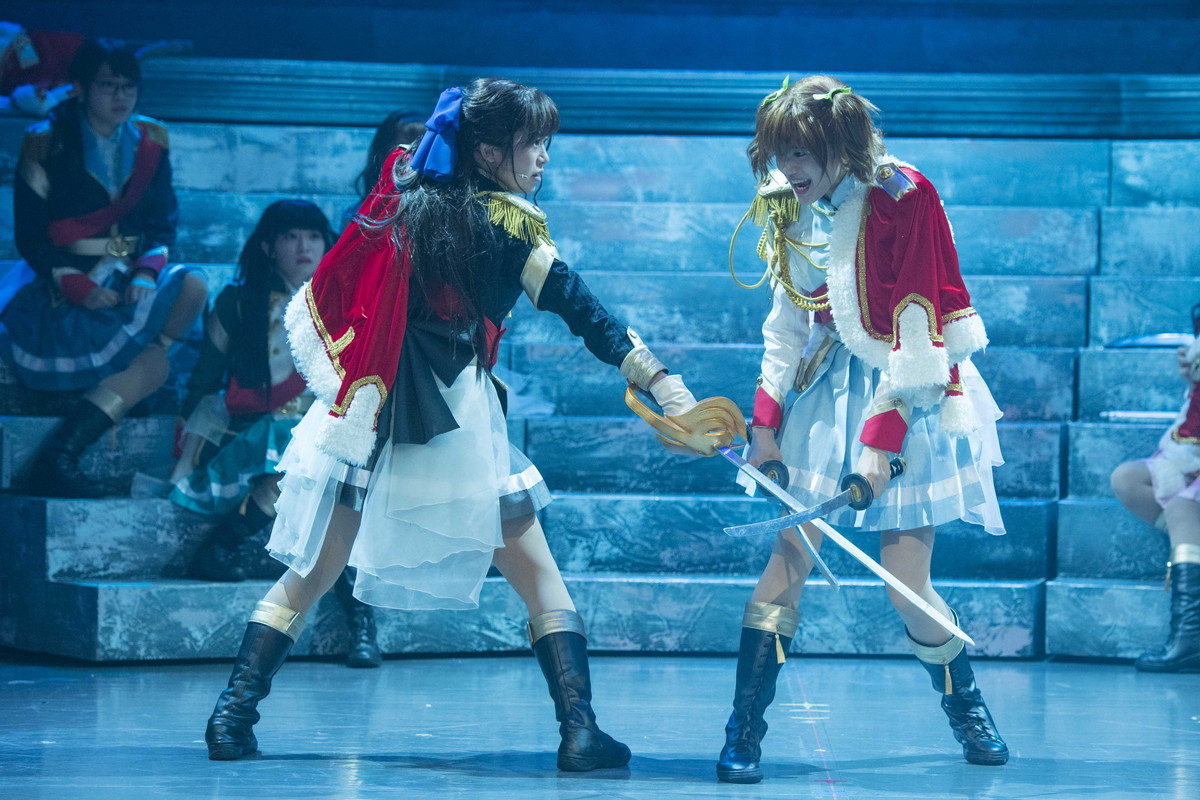 (c)Project Revue Starlight