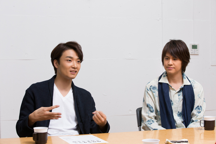 井上芳雄・浦井健治　撮影=加藤 孝