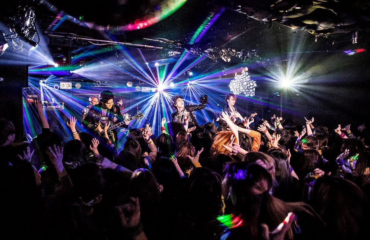 CLØWD 3.30 BlackHall 撮影＝Seka