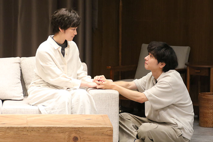 橋本淳、黒木華、中田青渚出演　家族の物語描く、加藤拓也の最新作『ここが海』が開幕【ゲネプロレポート＆コメント】