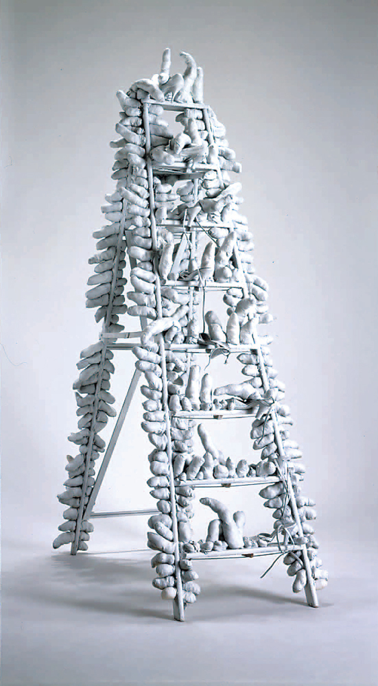 《トラヴェリング・ライフ》京都国立近代美術館 ©YAYOI KUSAMA 撮影：上野則宏