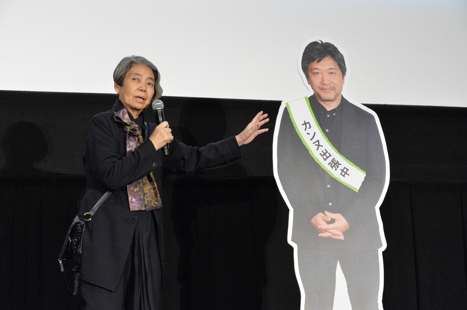 カンヌ国際映画祭 出品作品 海よりもまだ深く 初日舞台挨拶に阿部寛 真木よう子 樹木希林が参加 Spice エンタメ特化型情報メディア スパイス