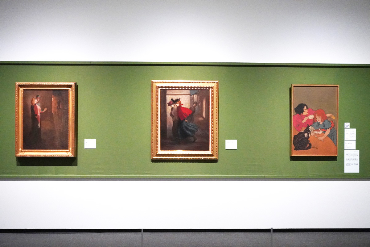 左：テオフィル=アレクサンドル・スタンラン《純愛》1909　油彩、カンヴァス　中央： テオフィル=アレクサンドル・スタンラン《2人のパリジェンヌ》1902　油彩、カンヴァス　