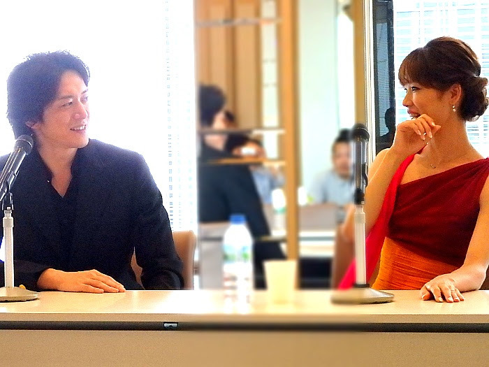 左から宮尾俊太郎、中村祥子