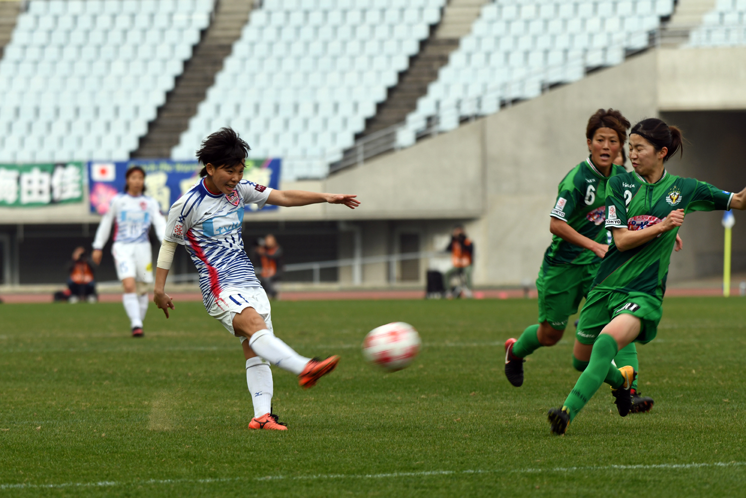 決勝で得点が期待されたノジマステラ神奈川相模原の南野亜里沙だったが、日テレ・ベレーザの厚いディフェンスに阻まれた