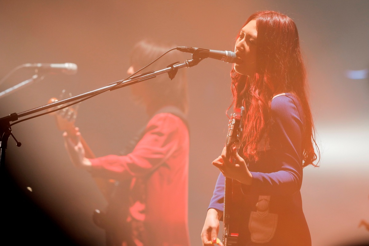 GLIM SPANKY　Photo by KAMIIISAKA HAJIME