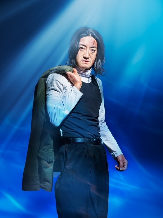 加藤靖久 (C)舞台「無人島に生きる十六人」プロジェクト