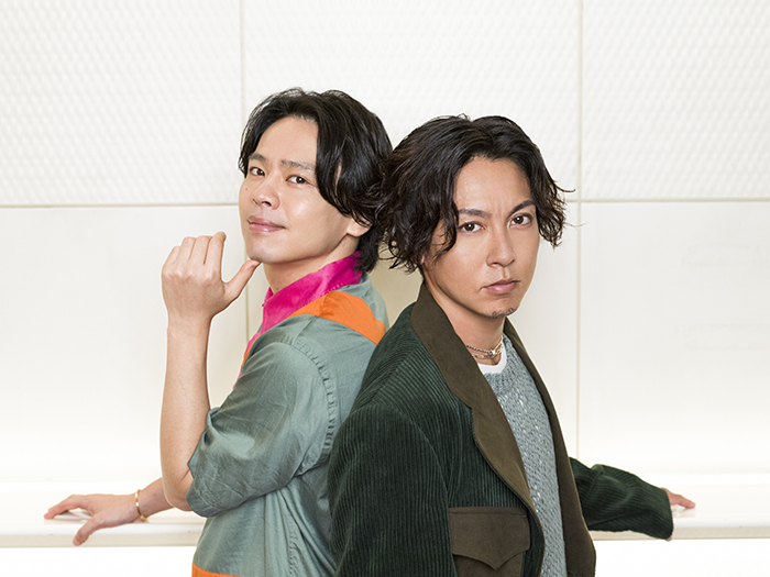 （左から）中川晃教、屋良朝幸
